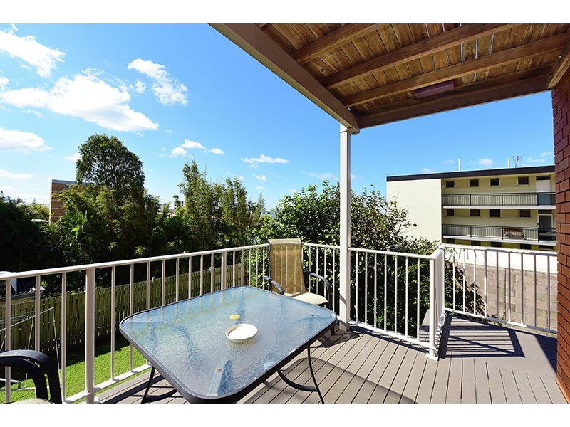 15 Dingle Avenue, Kings Beach QLD 4551