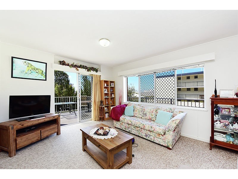 15 Dingle Avenue, Kings Beach QLD 4551