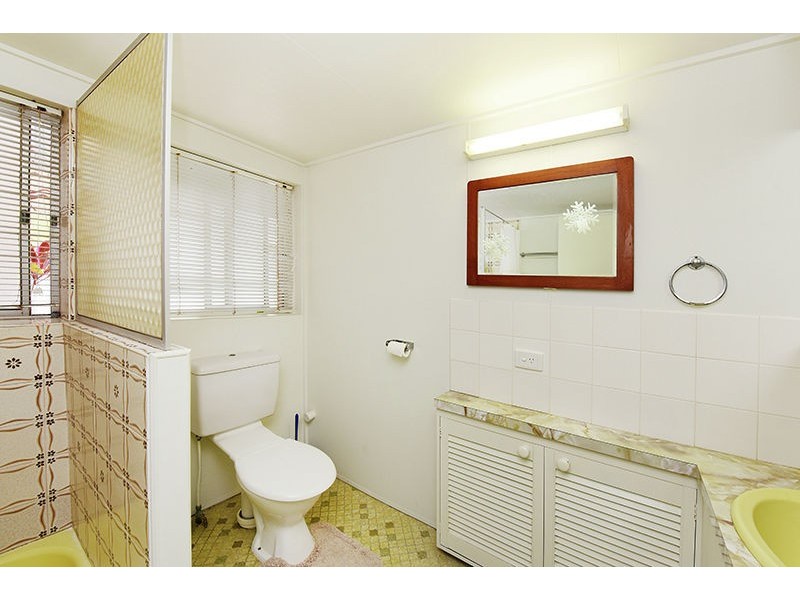15 Dingle Avenue, Kings Beach QLD 4551