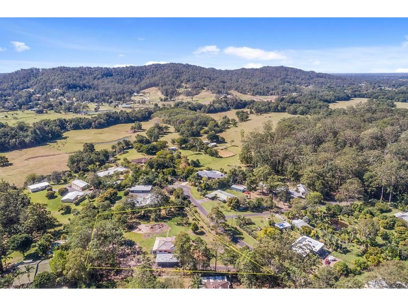 2 Brenda Court, Mooloolah Valley QLD 4553