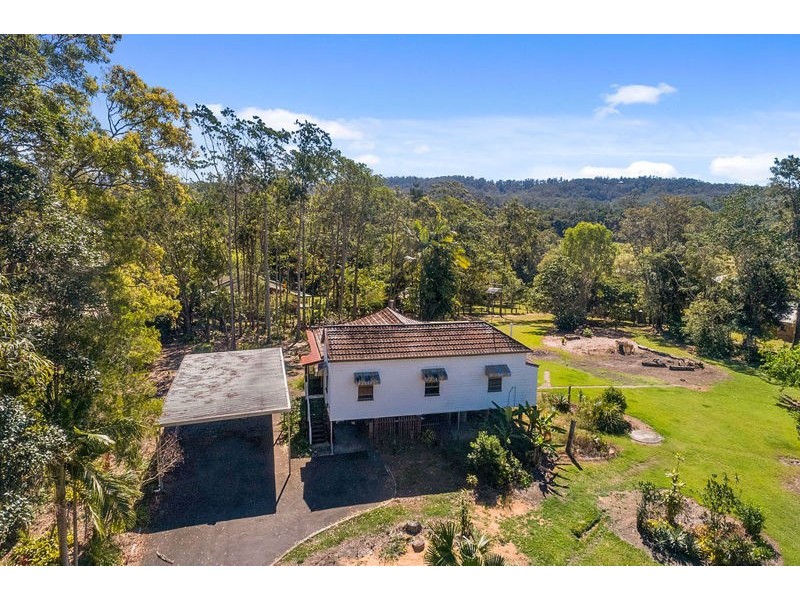 2 Brenda Court, Mooloolah Valley QLD 4553