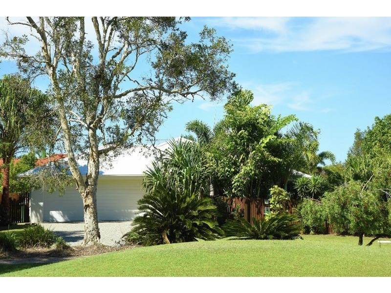 77 Mahogany Drive, Pelican Waters QLD 4551