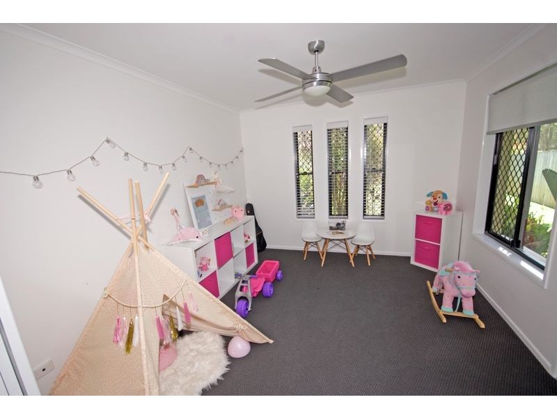 Little Mountain QLD 4551