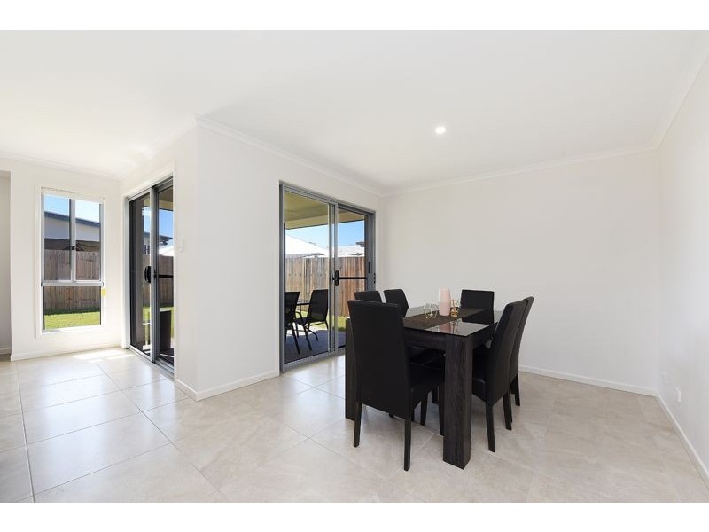 6 Cameron Street, Caloundra West QLD 4551