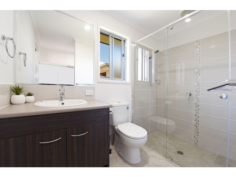 6 Cameron Street, Caloundra West QLD 4551