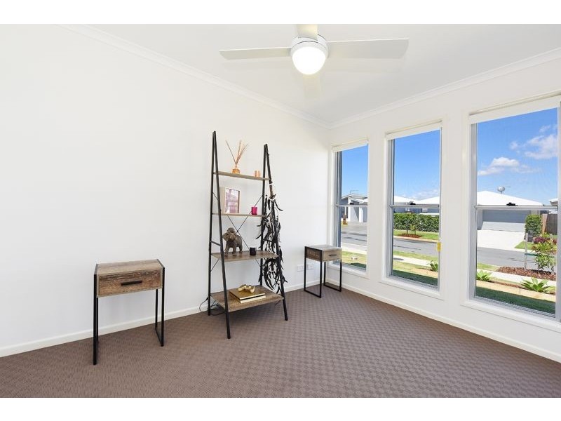 6 Cameron Street, Caloundra West QLD 4551