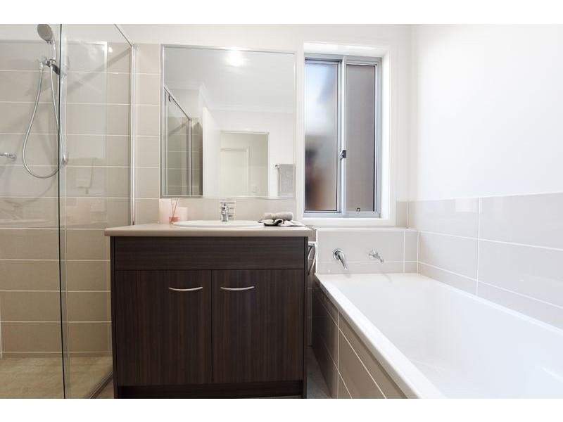 6 Cameron Street, Caloundra West QLD 4551