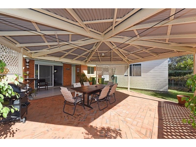 17 Culla Culla Street, Battery Hill QLD 4551