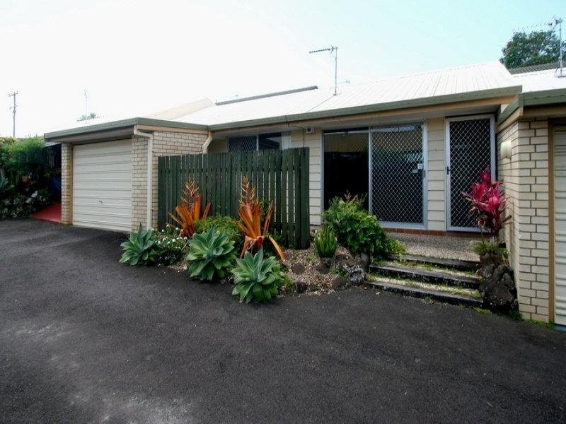2/107 Landsborough Parade, Golden Beach QLD 4551