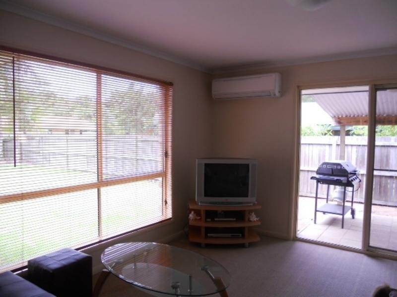 8 Pinanga Place, Little Mountain QLD 4551