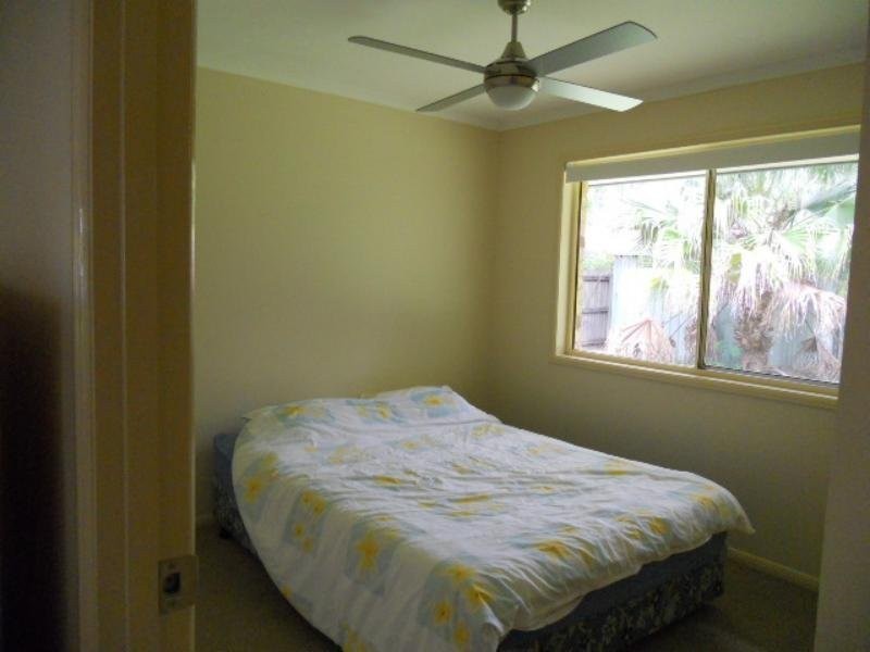 8 Pinanga Place, Little Mountain QLD 4551