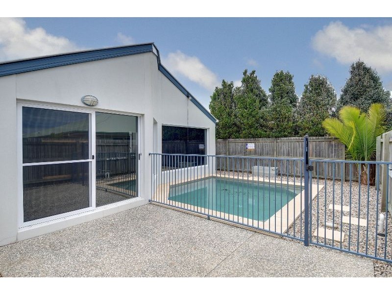 11 O’Reilly Drive, Caloundra West QLD 4551