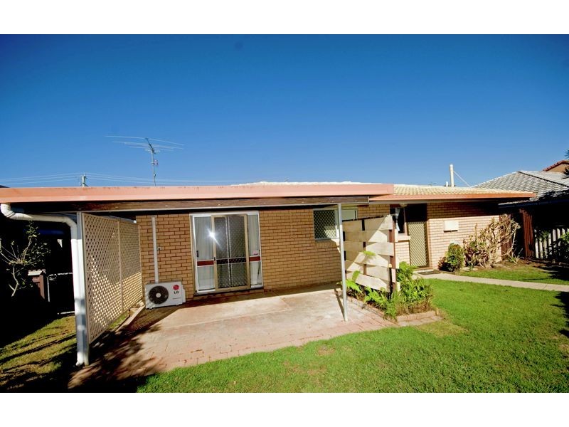 15 Booker Parade, Golden Beach QLD 4551