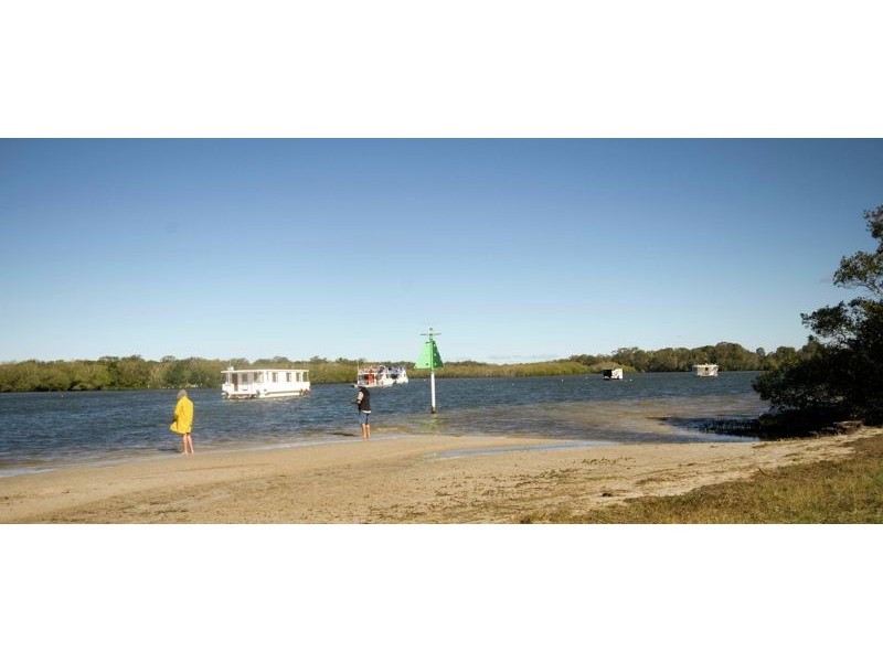 15 Booker Parade, Golden Beach QLD 4551