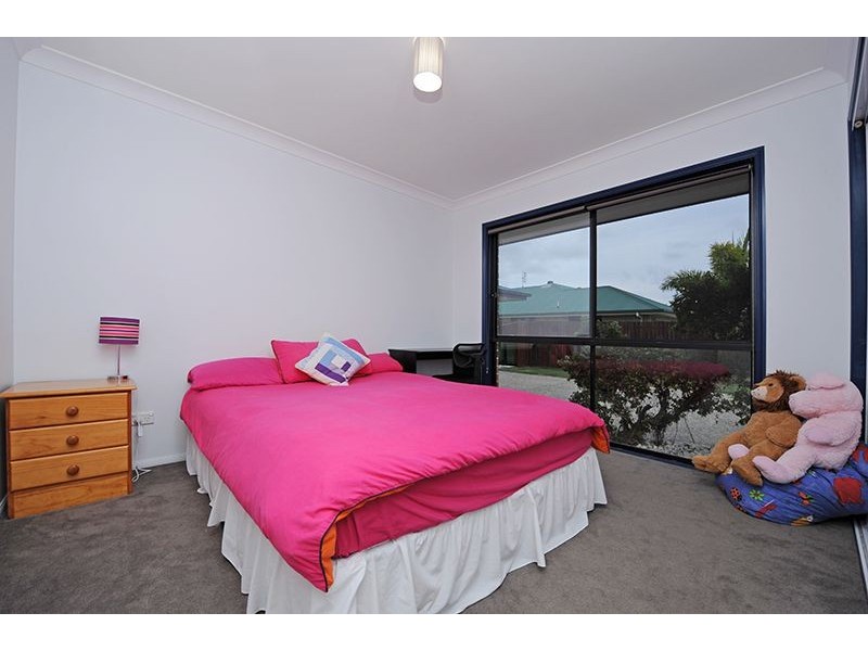 10 Bush Nut Court, Little Mountain QLD 4551