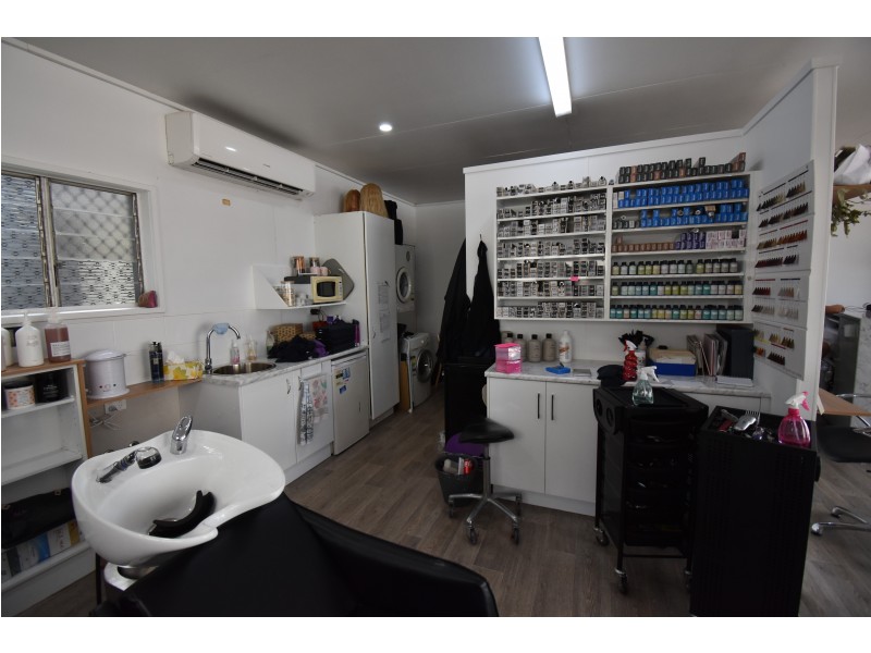 130-132 Churchill Street, Childers QLD 4660