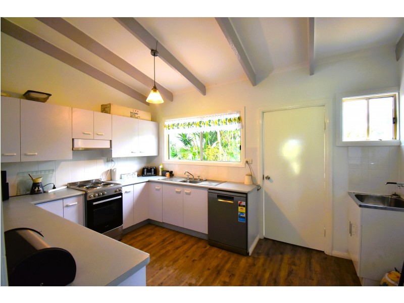 172 Woodgate Road, Goodwood QLD 4660