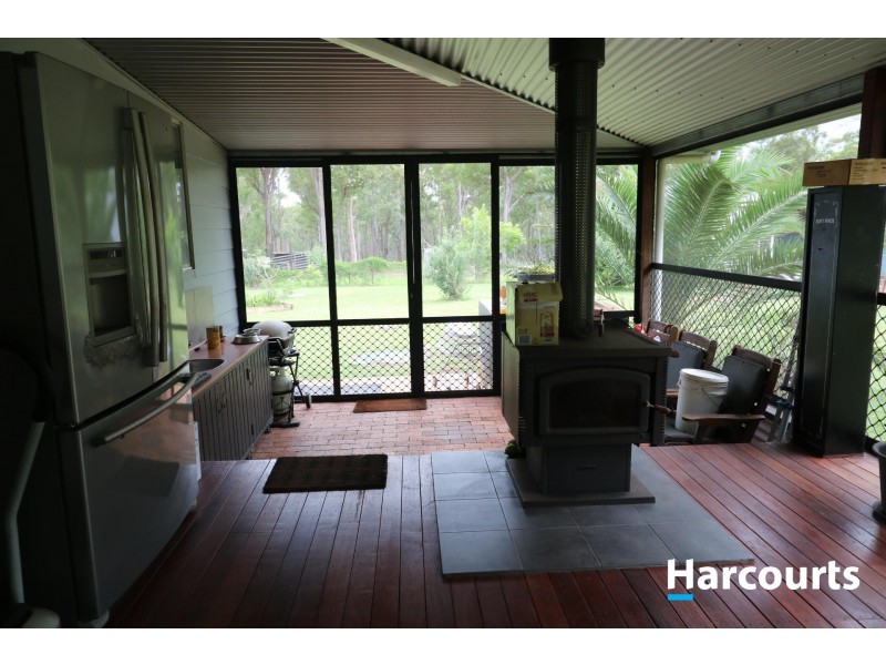 233 Webbs Road, Redridge QLD 4660