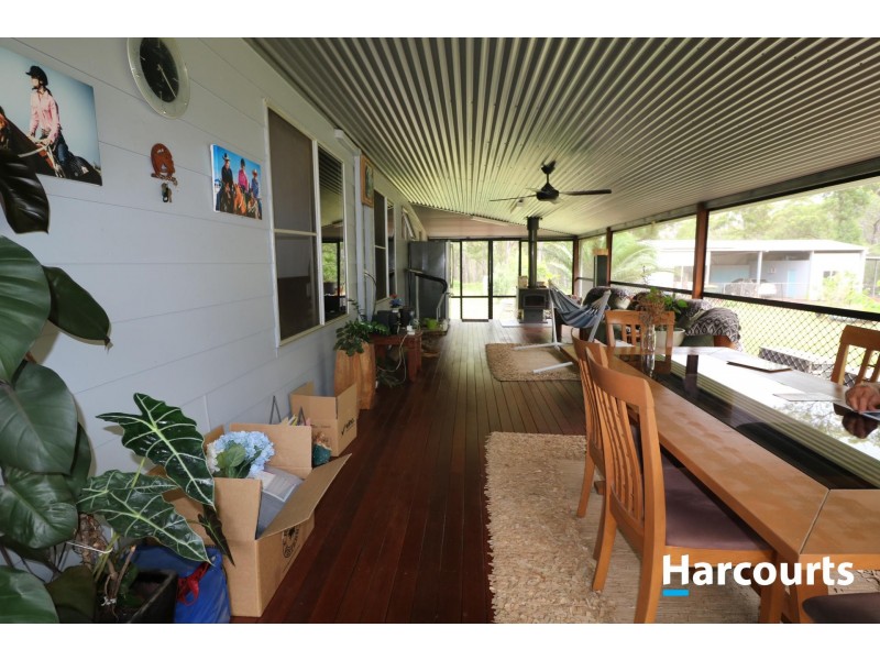 233 Webbs Road, Redridge QLD 4660