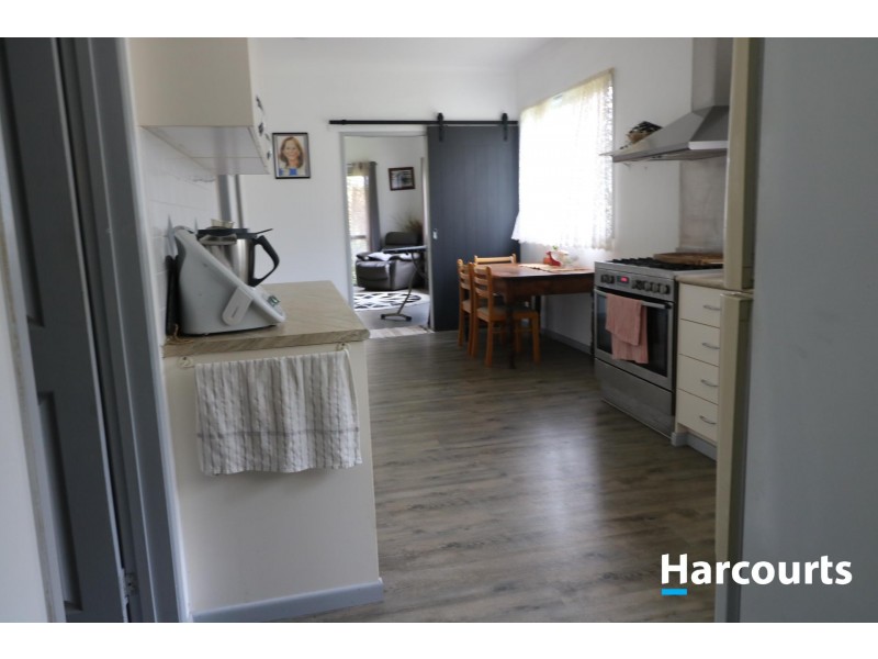 233 Webbs Road, Redridge QLD 4660