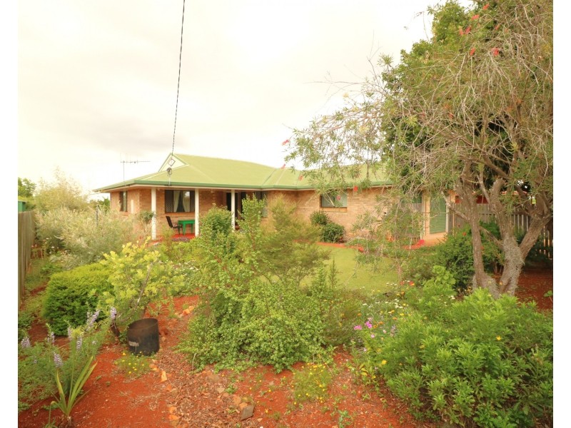11 Ginns Road, Childers QLD 4660