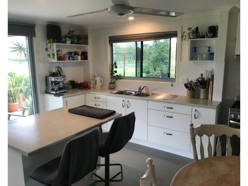 409 Webbs Road, Abington QLD 4660