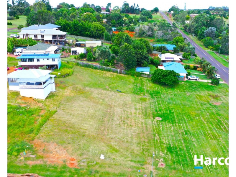 4 HENDLE ST, Childers QLD 4660