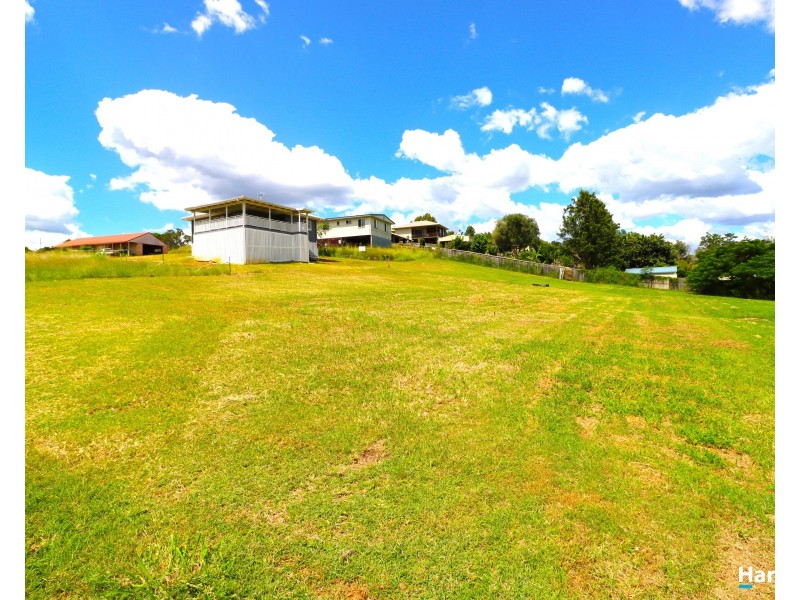 4 HENDLE ST, Childers QLD 4660