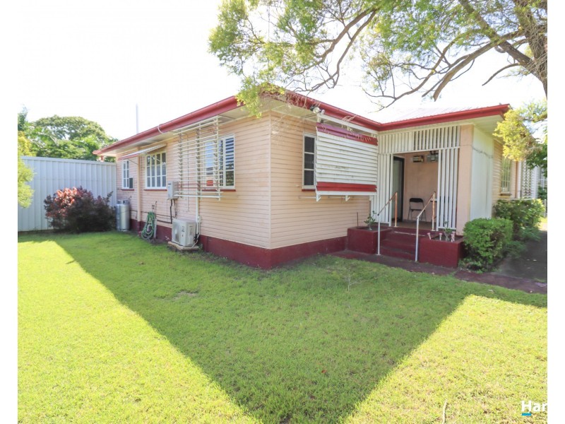 8 May Street, Gin Gin QLD 4671