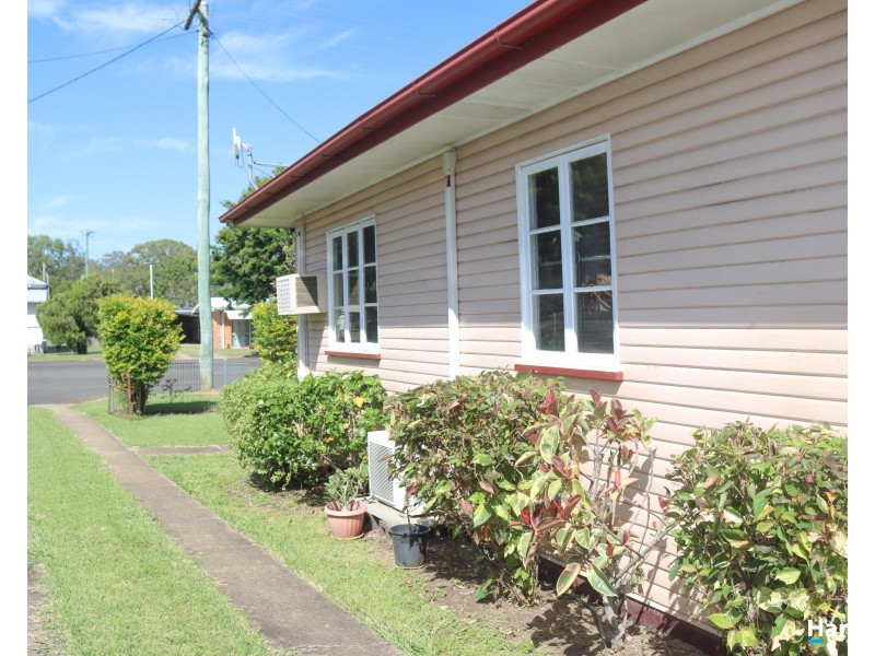 8 May Street, Gin Gin QLD 4671