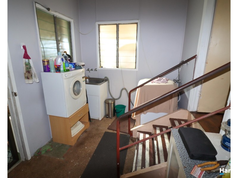 8 May Street, Gin Gin QLD 4671