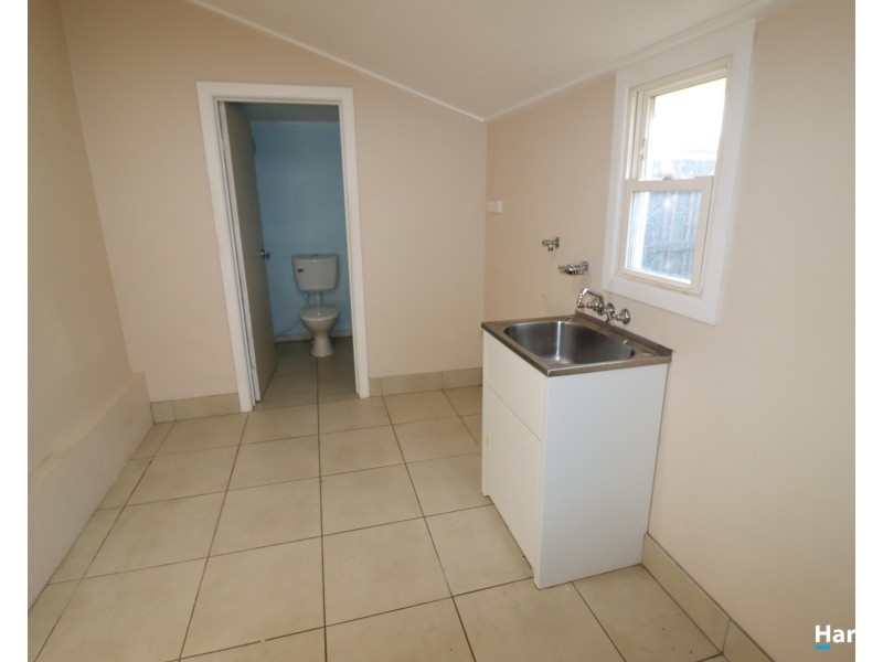 18 Tobruk Street, Svensson Heights QLD 4670