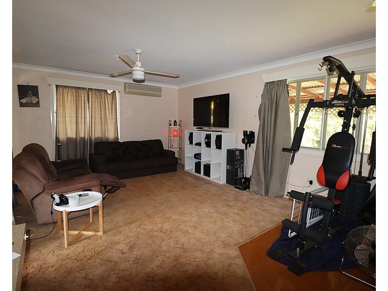 208 Churchill, Childers QLD 4660