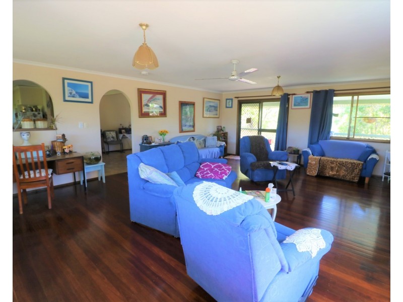 284 Gentle Annie  Road, Apple Tree Creek QLD 4660