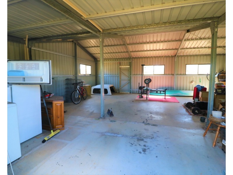 284 Gentle Annie  Road, Apple Tree Creek QLD 4660