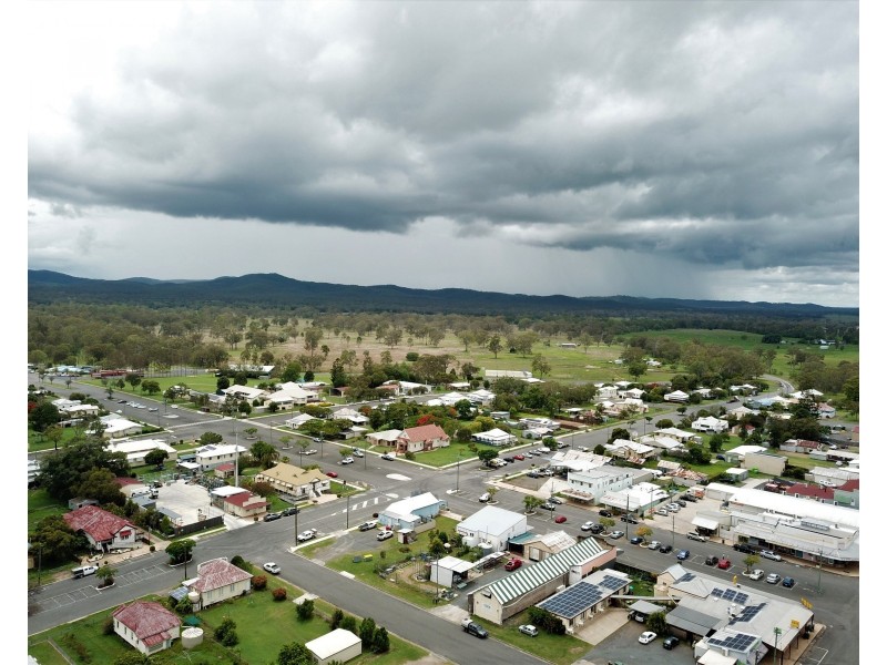 8-10 Victoria Street, Biggenden QLD 4621