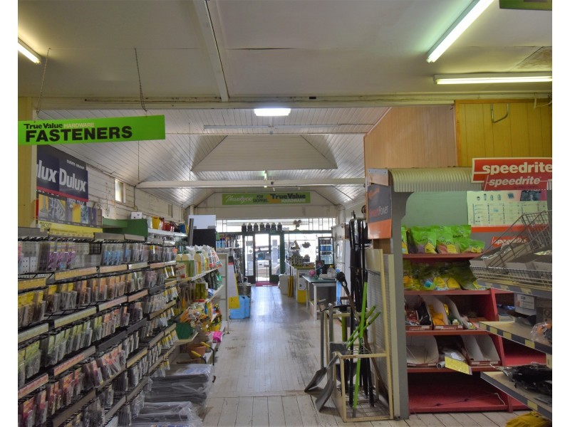 8-10 Victoria Street, Biggenden QLD 4621