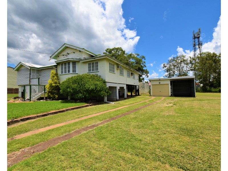 12 Frederick St, Biggenden QLD 4621