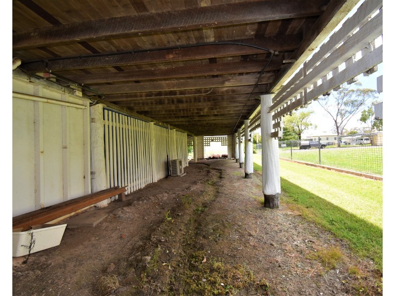 12 Frederick St, Biggenden QLD 4621
