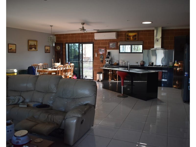 413 Railway Road, Booyal QLD 4671