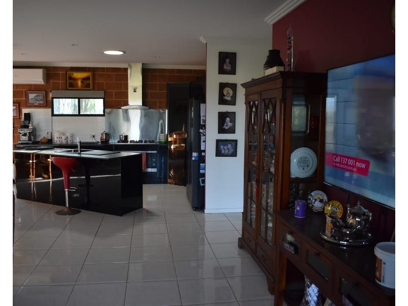 413 Railway Road, Booyal QLD 4671
