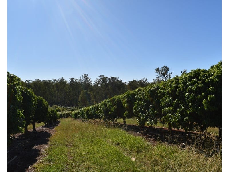 86 Simpsons Road, Bullyard QLD 4671