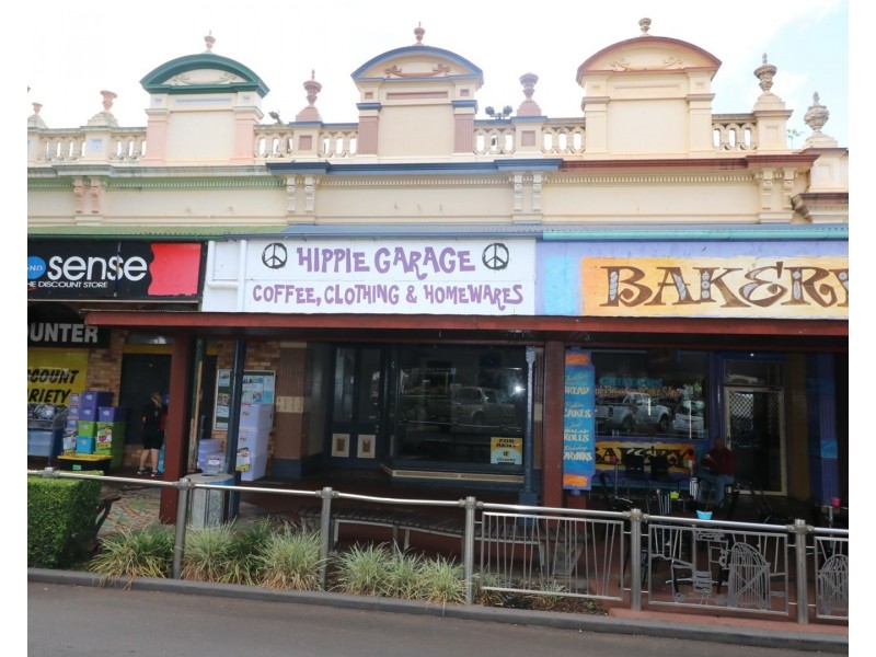 80 Churchill  Street, Childers QLD 4660