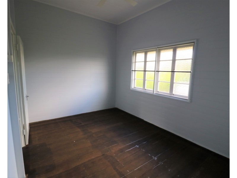 172 Churchill Street, Childers QLD 4660