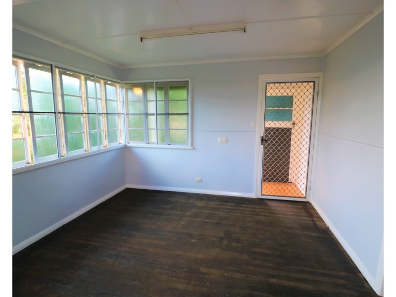 172 Churchill Street, Childers QLD 4660