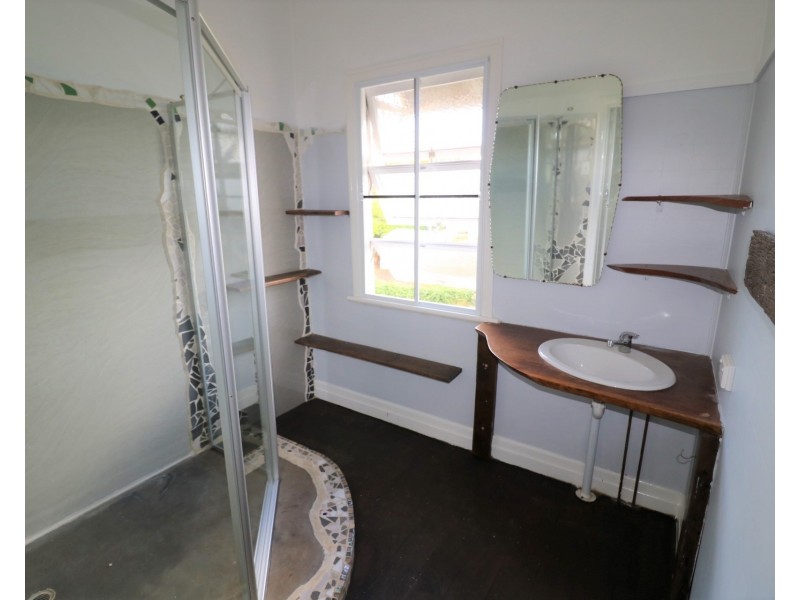 172 Churchill Street, Childers QLD 4660