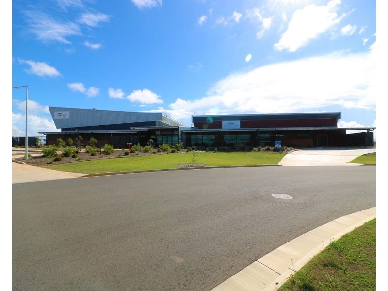 26 Aviation Crescent, Kensington QLD 4670