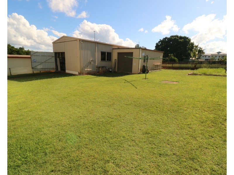 30 North Street, Childers QLD 4660