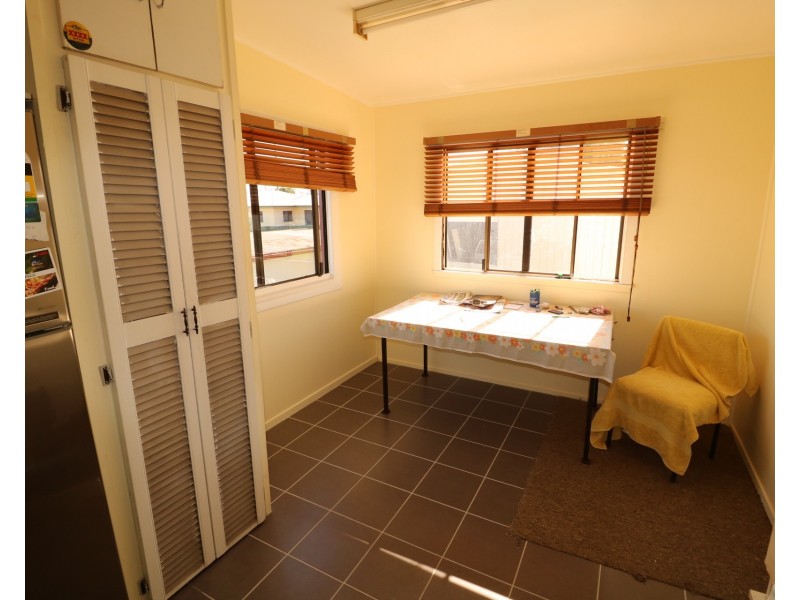 30 North Street, Childers QLD 4660