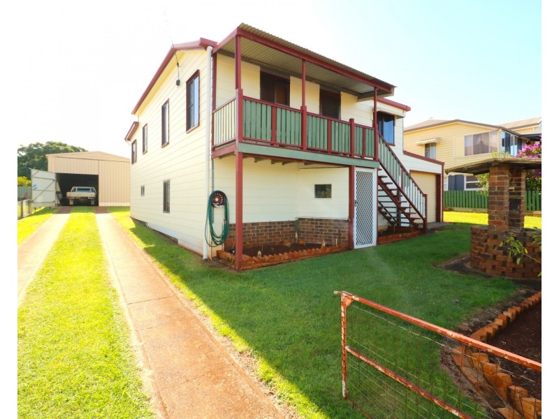 30 North Street, Childers QLD 4660